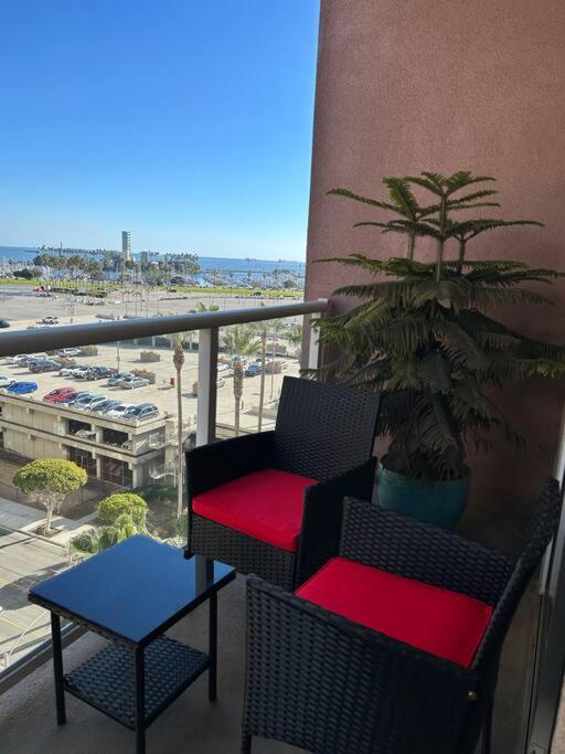 A Corner Unit With Ocean Views From Every Room Long Beach Luaran gambar
