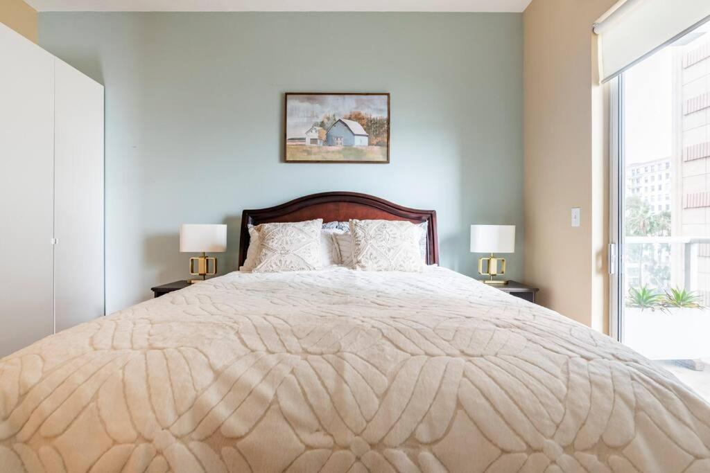 A Corner Unit With Ocean Views From Every Room Long Beach Luaran gambar